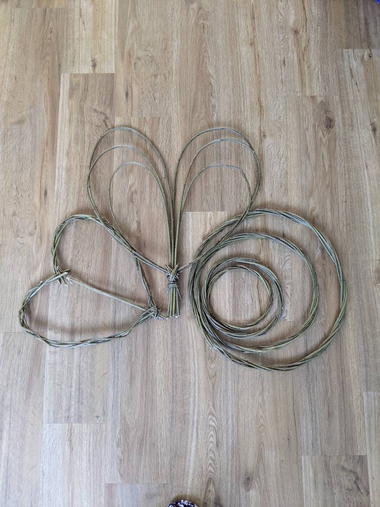 Thin willow wreath base. Simple plain willow hoop in various sizes. Natural wicker wreath. Made to order