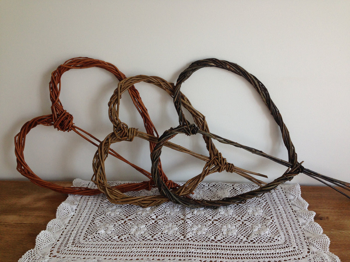Large natural willow heart. Wedding décor, anniversary gift, housewarming.