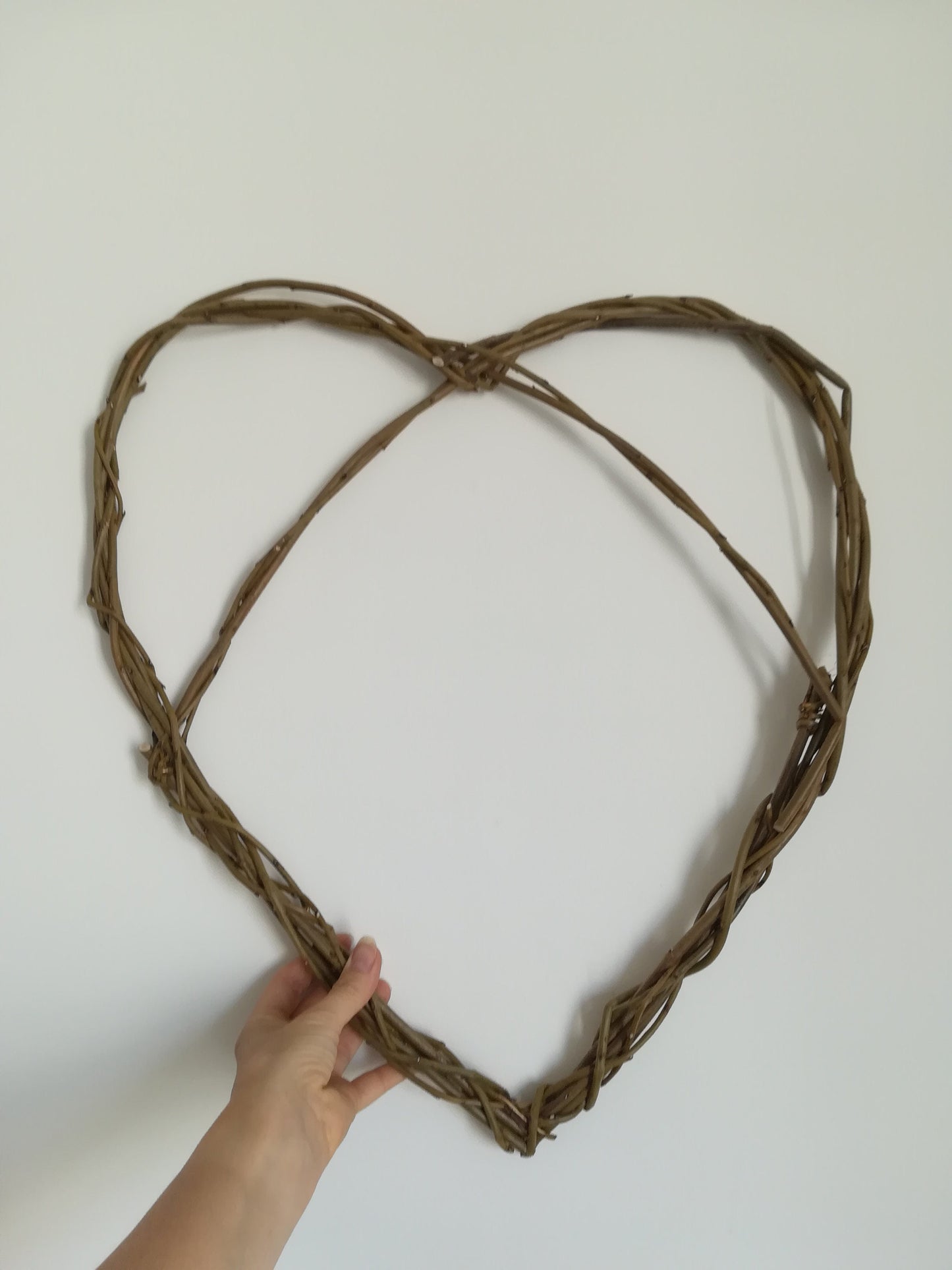 Large willow heart. Wedding decor/gift. 5th anniversary gift. Natural home bedroom decor