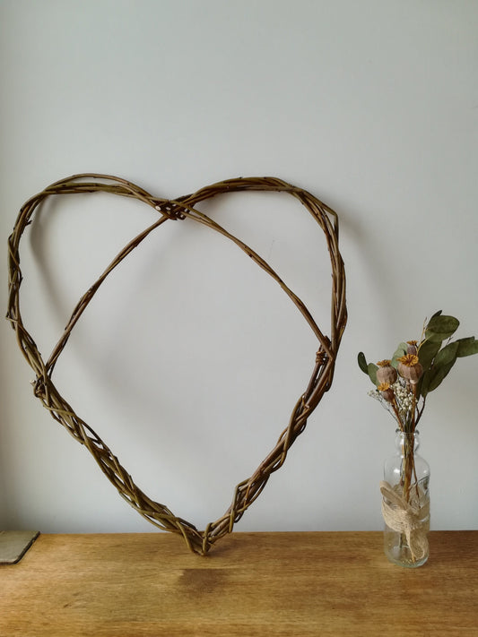Large willow heart. Wedding decor/gift. 5th anniversary gift. Natural home bedroom decor