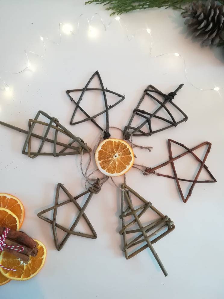 Willow Christmas Gift Toppers: Rustic Star and Tree Ornaments
