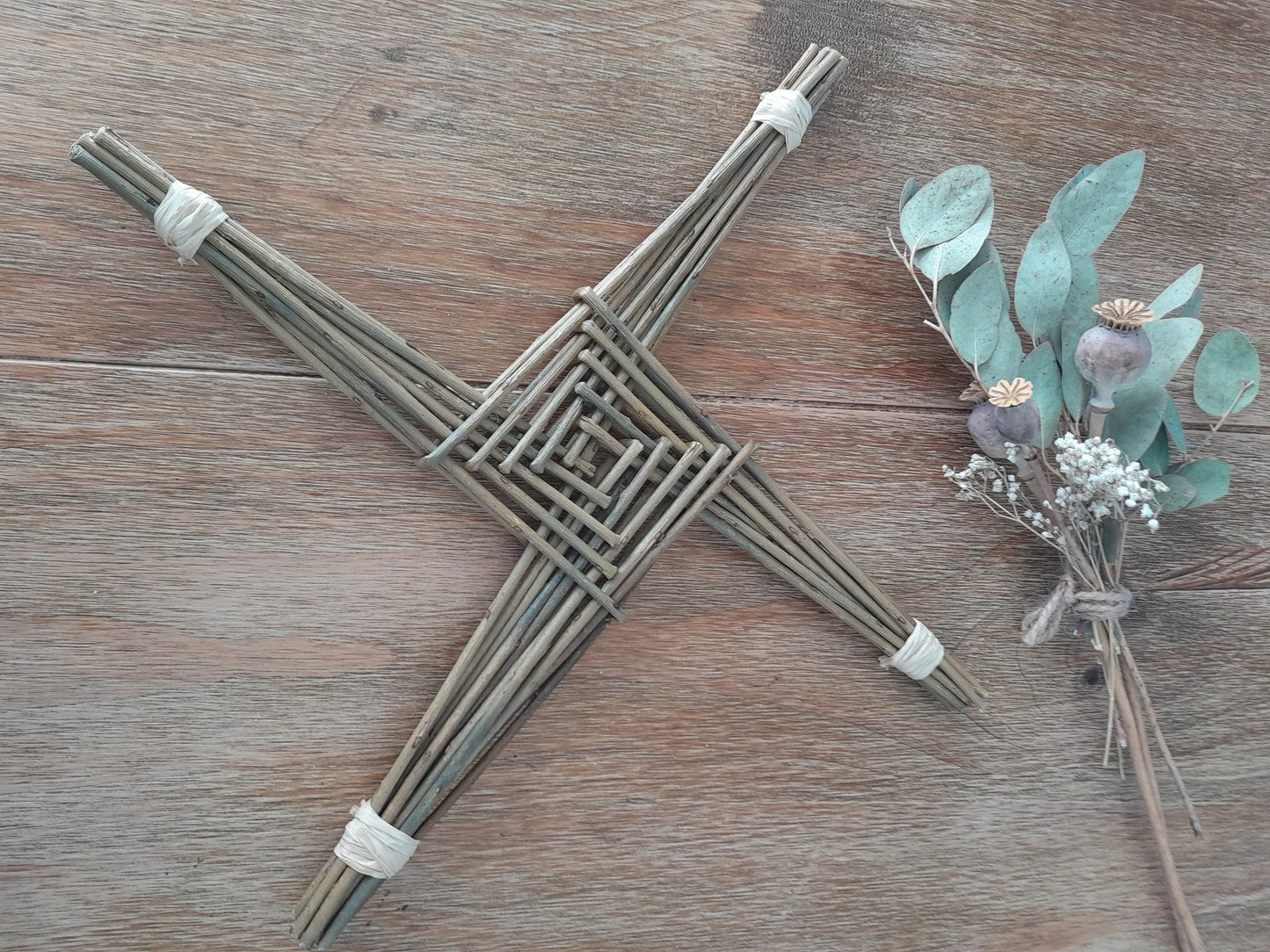 Willow St Brigid cross