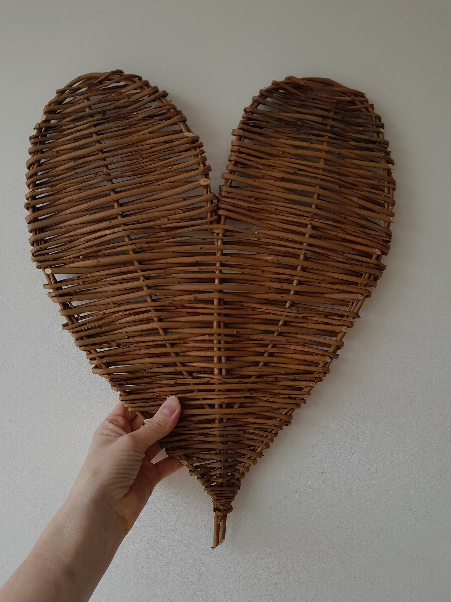 Large willow heart. Natural brown willow wall hanging. Rustic woven heart 40cm