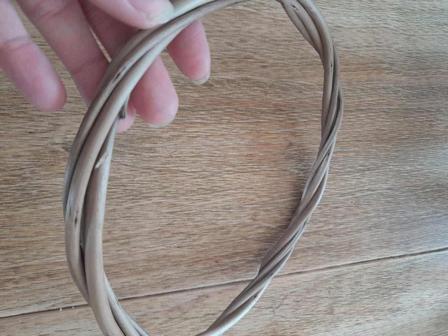 Thin Willow Hoop, Natural Buff Noir Willow, Plain Wreath for Craft, DIY Wedding Décor, Door Wreath, Flower Girl Hoops. 15, 20, 30 or 40cm