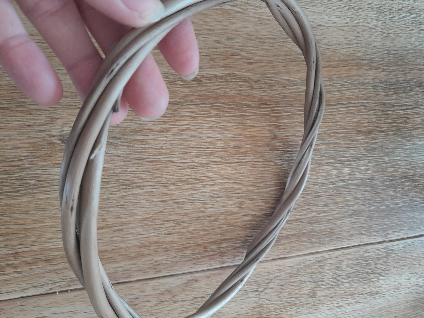 Thin Willow Hoop, Natural Buff Noir Willow, Plain Wreath for Craft, DIY Wedding Décor, Door Wreath, Flower Girl Hoops. 15, 20, 30 or 40cm