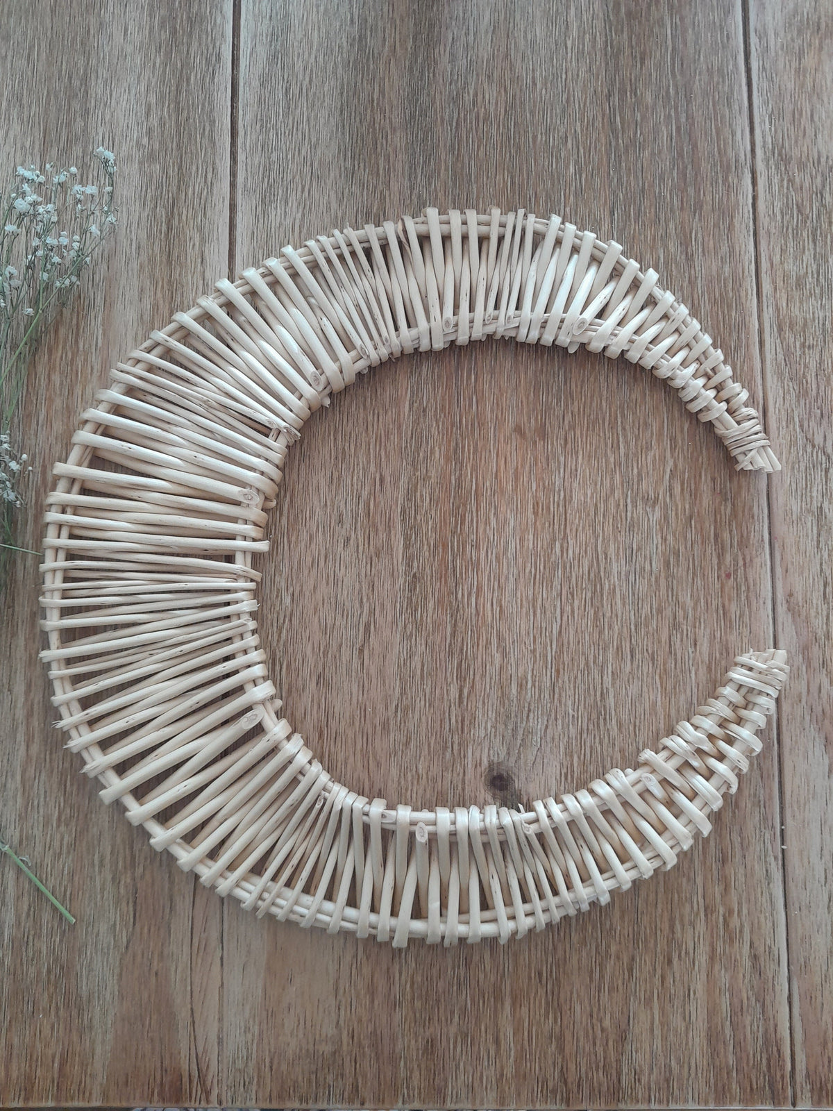 Woven Willow Crescent Moon, Rustic Wall Hanging (30cm)