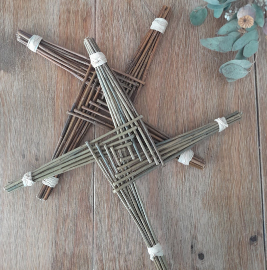 Willow St Brigid cross
