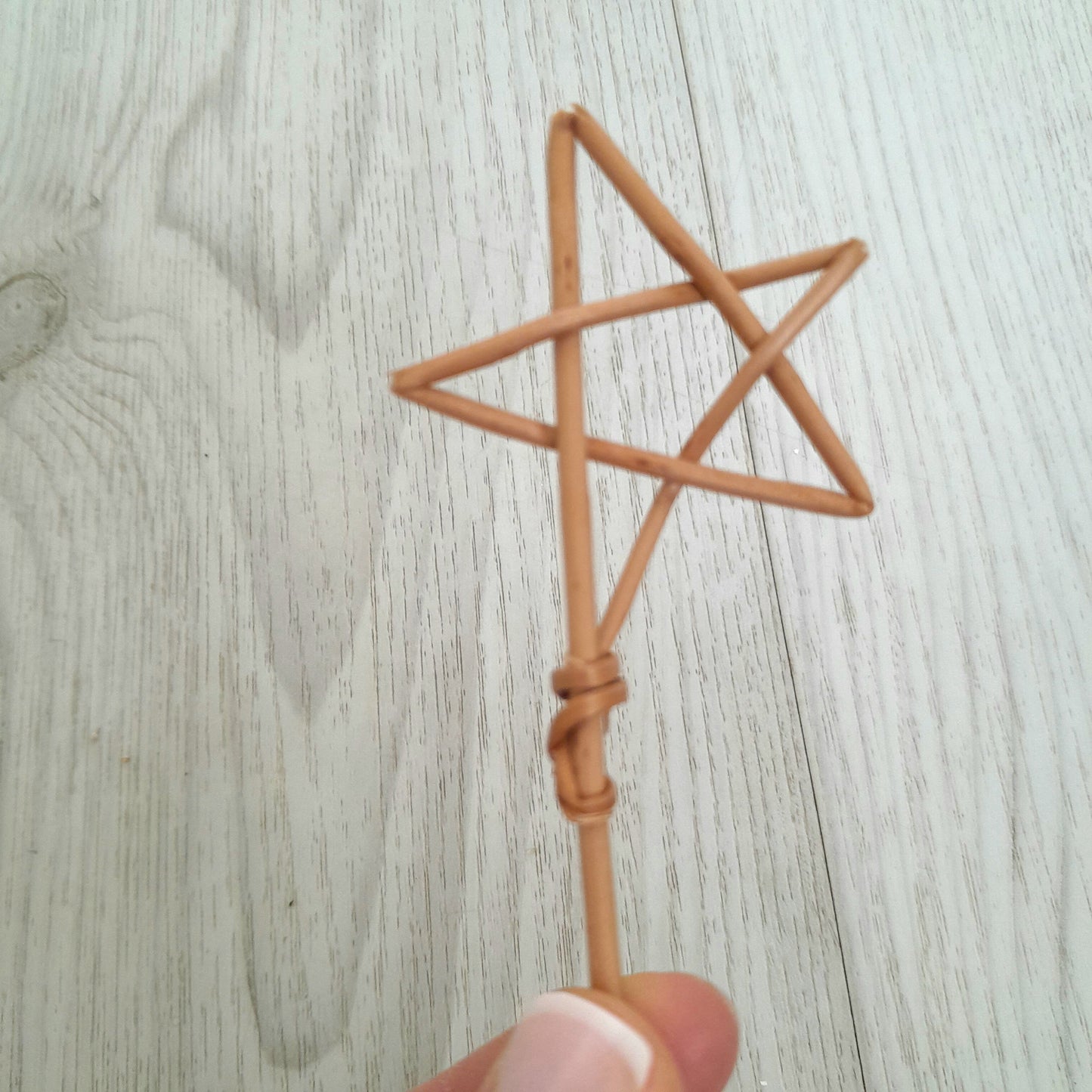 Small willow star wands for craft set of 5, for bouquet, flower arrangement, gift topper, place setting, eco-friendly letterbox gift for Mum