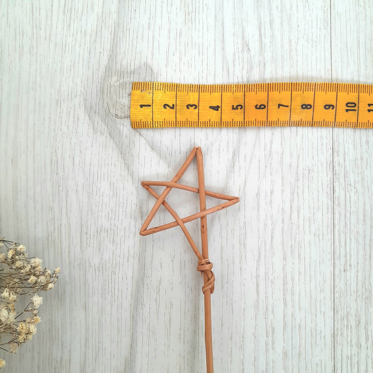 Small willow star wands for craft set of 5, for bouquet, flower arrangement, gift topper, place setting, eco-friendly letterbox gift for Mum
