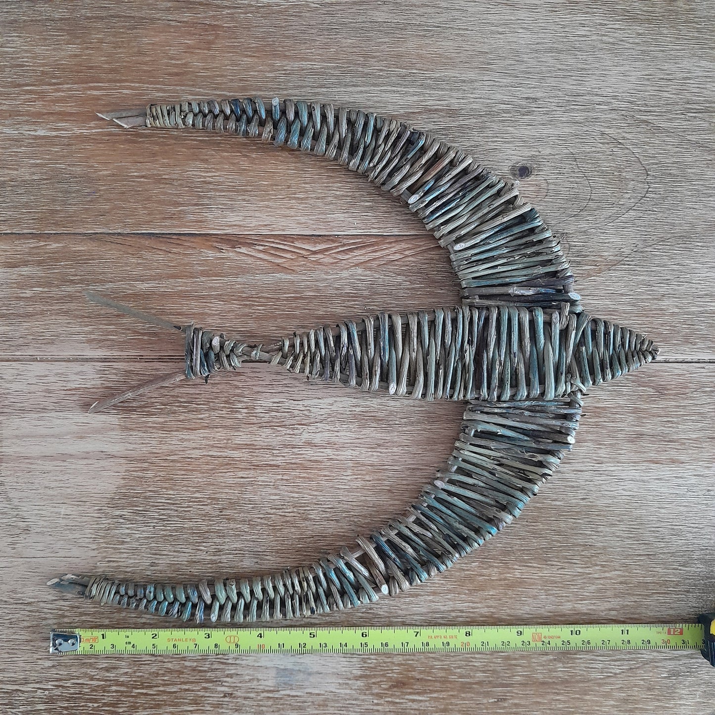 Handcrafted Willow Swallow Wall Decor: Eco-Friendly Bird Art