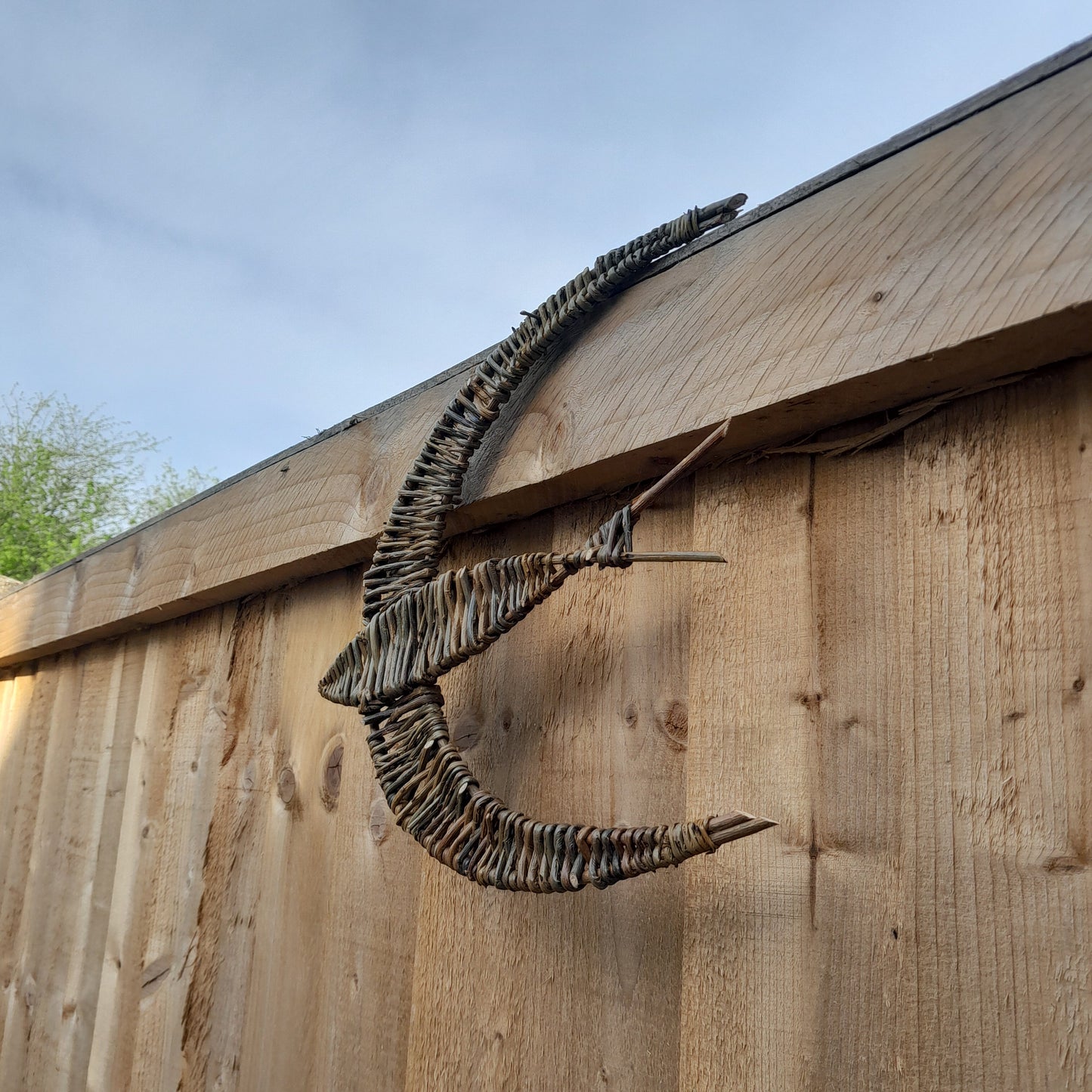 Handcrafted Willow Swallow Wall Decor: Eco-Friendly Bird Art