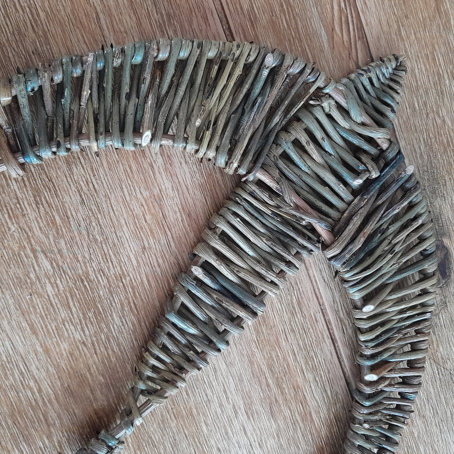 Handcrafted Willow Swallow Wall Decor: Eco-Friendly Bird Art