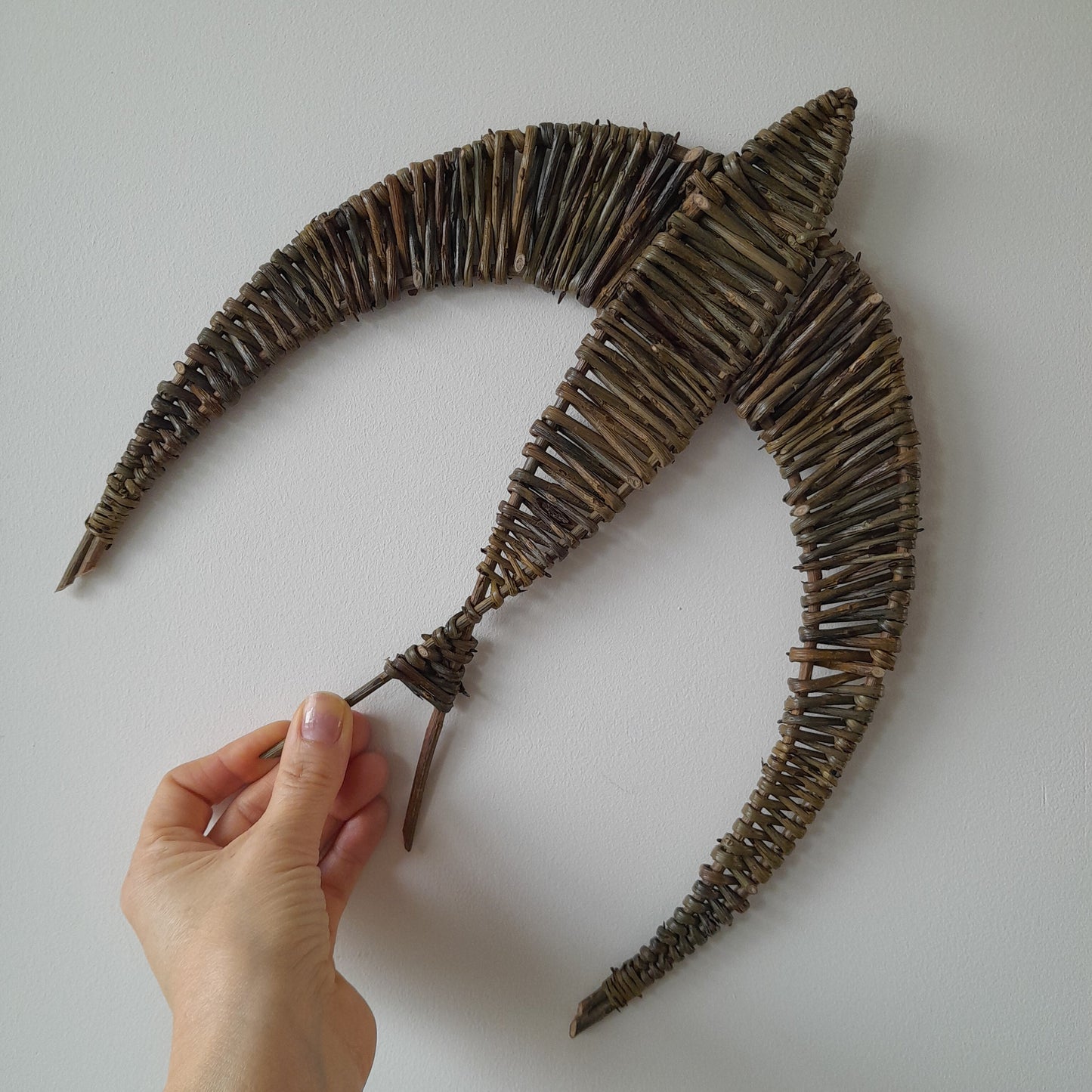Handcrafted Willow Swallow Wall Decor: Eco-Friendly Bird Art