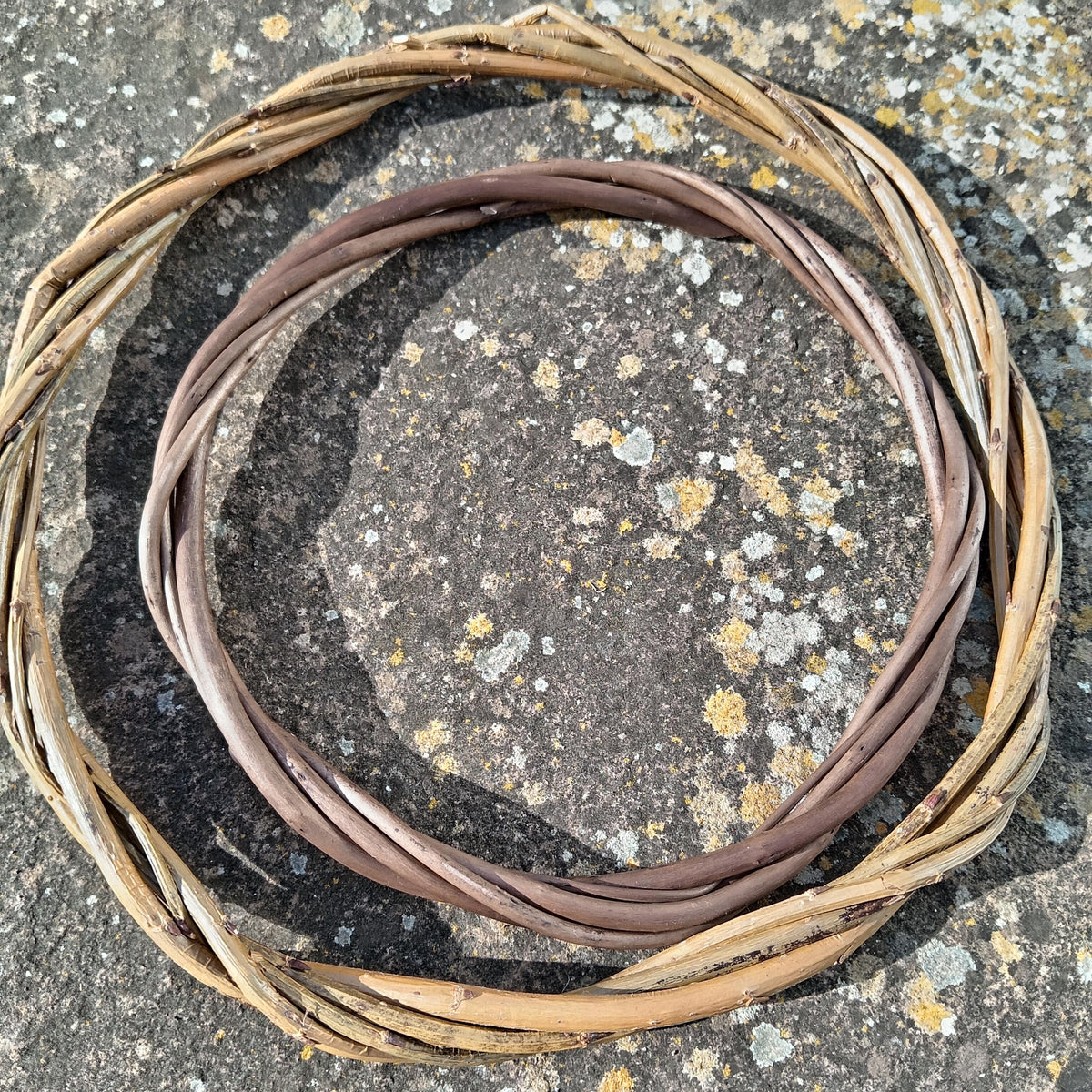 Small Willow Heart, 9 inch