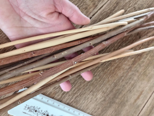 Mixed bundle of willow sticks 10-12 inches